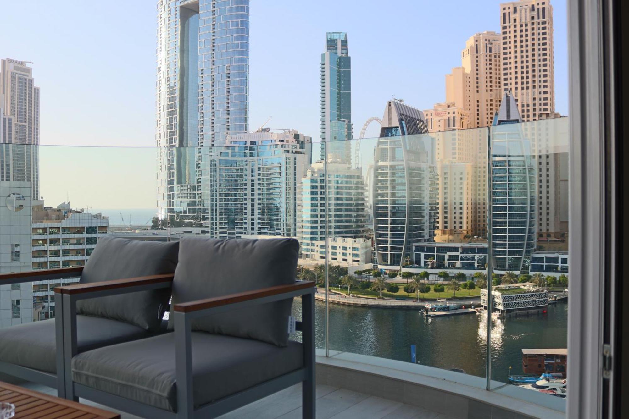 Casa Royale Vacation Home - Dubai Marina Bagian luar foto
