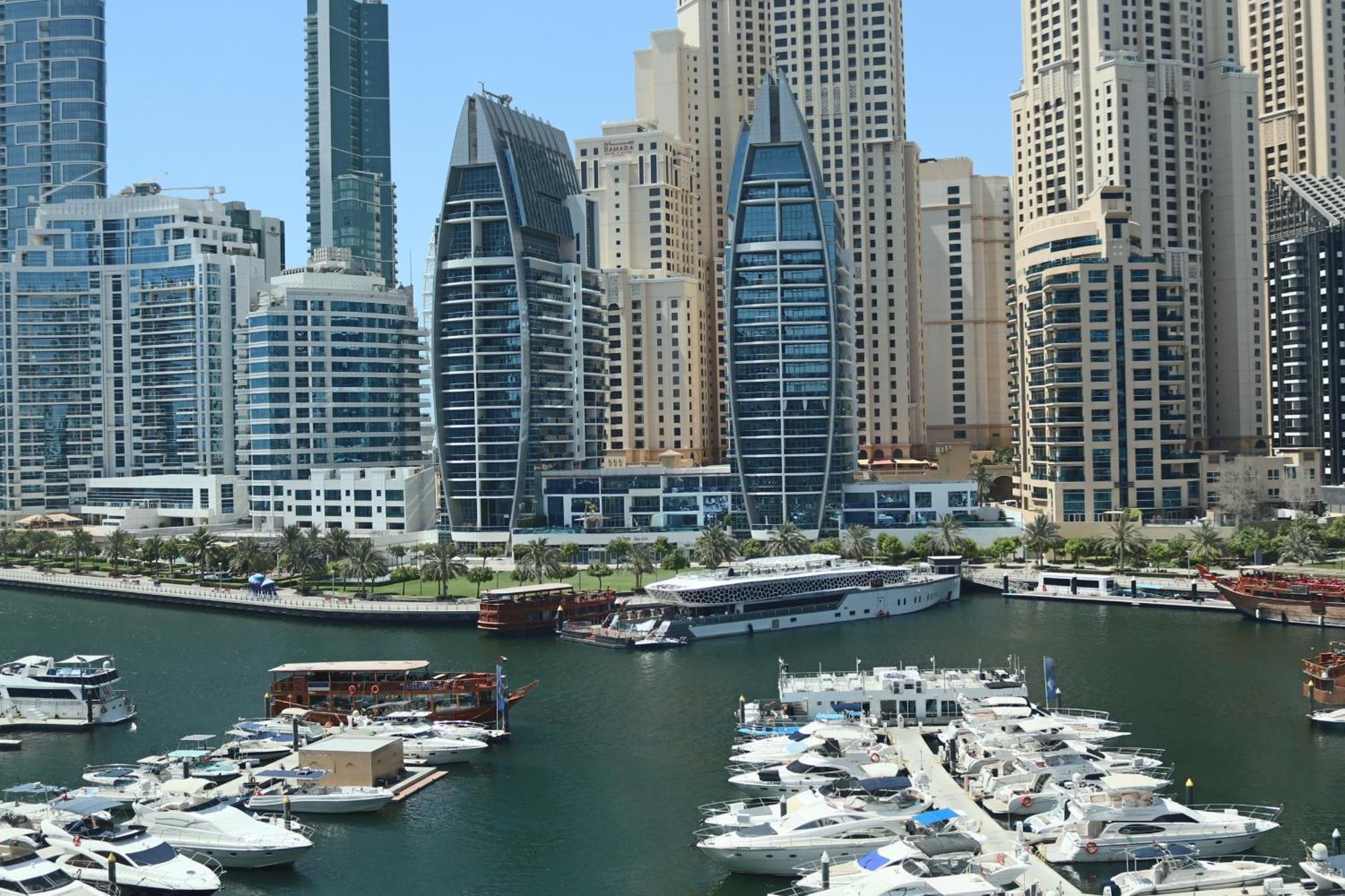 Casa Royale Vacation Home - Dubai Marina Bagian luar foto